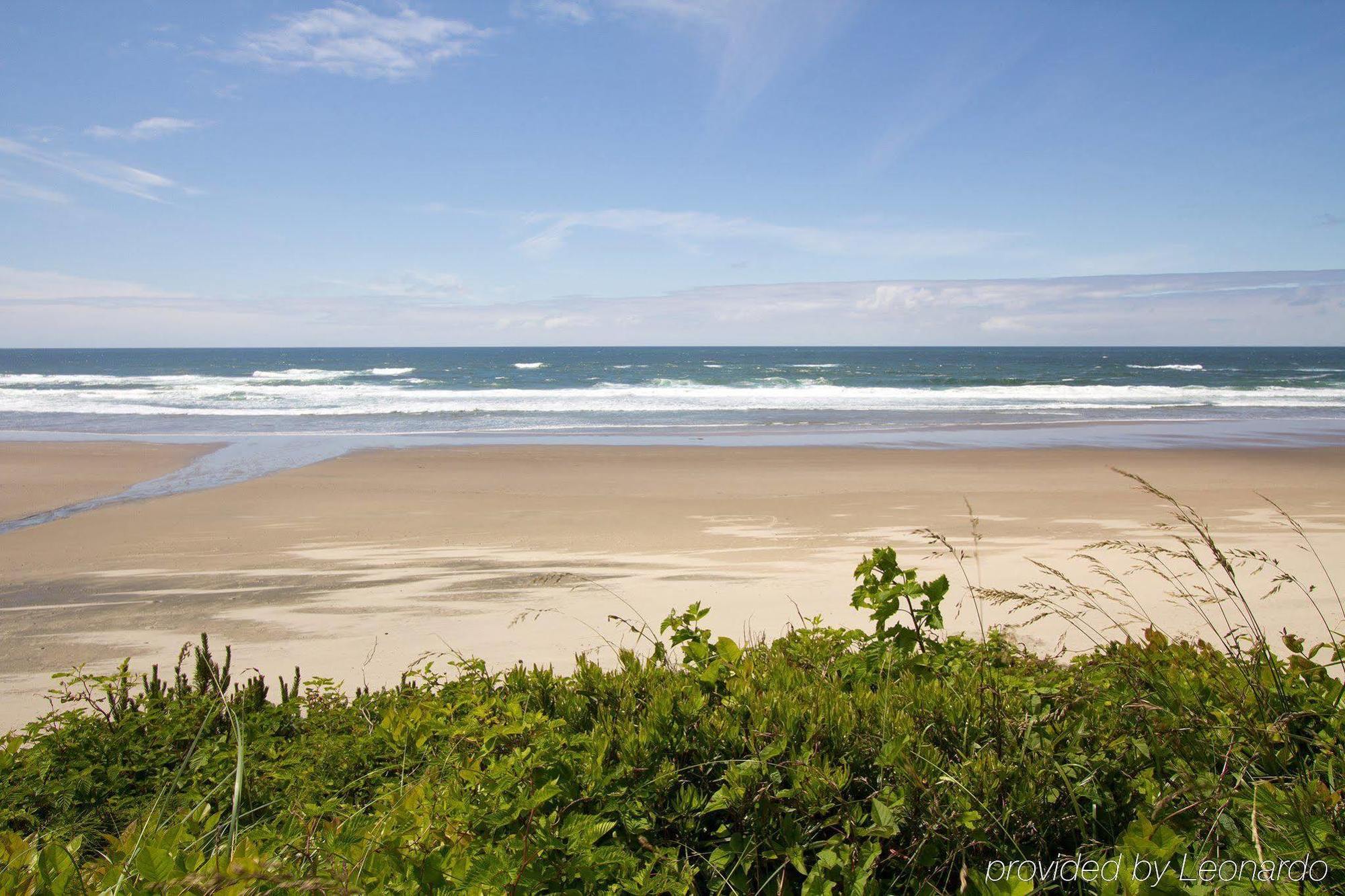 Pelican Shores Inn Lincoln City Exterior photo